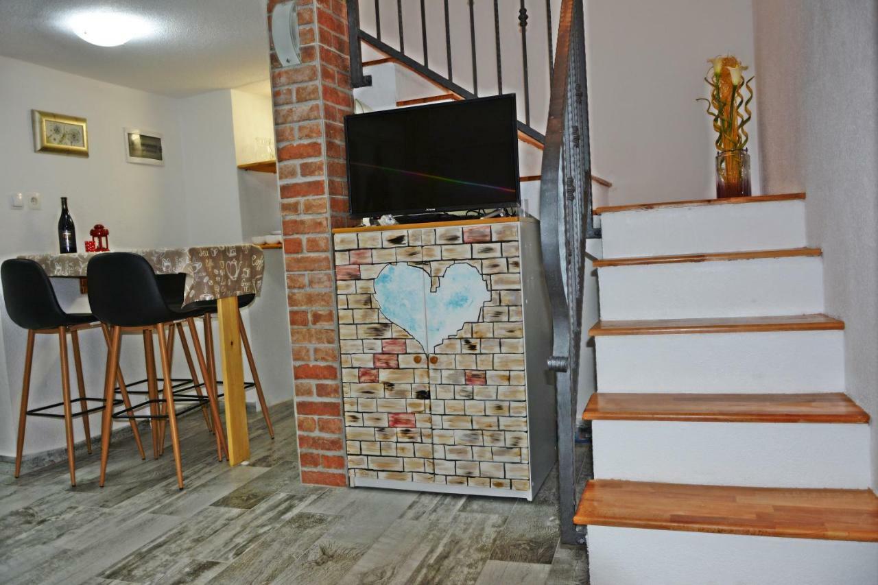 Apartment Tena セニ エクステリア 写真